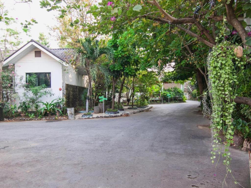 Chayada Garden House And Resort Nakhonratchasima Exterior foto